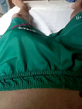 Snapshot of Magrinholl chatting on March 2025 10:22:01 AM Magrinholl online show from March 2025 10:22:01 AM