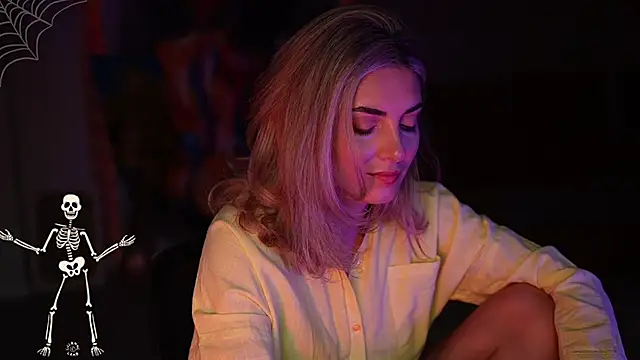  Allie  online show from October 2025 05:46:01 AM