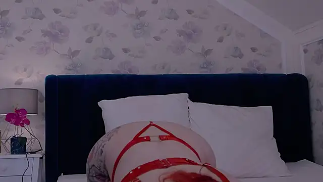 KailyKay online show from December 2025 07:12:02 PM