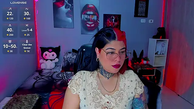 Snapshot of Veronika_metal chatting on October 2025 11:16:01 AM Veronika metal online show from October 2025 11:16:01 AM