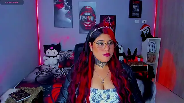 Snapshot of Veronika_metal chatting on November 2025 04:45:02 AM Veronika metal online show from November 2025 04:45:02 AM