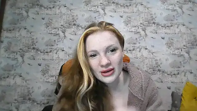 Eveline May online show from October 2025 04:05:02 PM