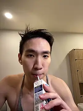 Snapshot of Hon1069 chatting on March 2025 04:44:02 PM Hon1069 online show from March 2025 04:44:02 PM