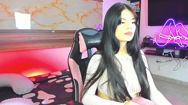 Cloe roouse online show from November 2025 07:02:02 PM