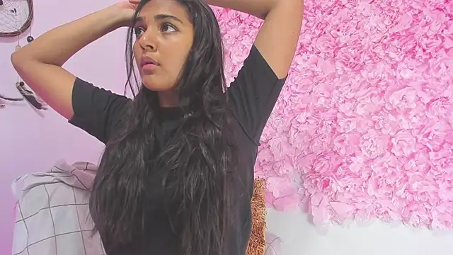 Melodymoore  online show from February 2026 10:44:01 PM