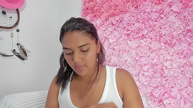 Melodymoore  online show from March 2026 11:10:01 PM