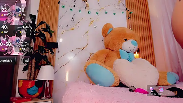 ValeriCardenas online show from April 2026 03:06:01 AM