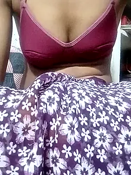 Snapshot of Anitabhabi_2 chatting on November 2025 09:33:02 AM Anitabhabi 2 online show from November 2025 09:33:02 AM