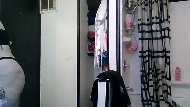 Snapshot of mrstoxox4594 chatting on September 2025 03:24:02 PM mrstoxox4594 online show from September 2025 03:24:02 PM