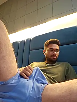 Snapshot of ayush292000 chatting on September 2025 05:13:01 PM ayush292000 online show from September 2025 05:13:01 PM