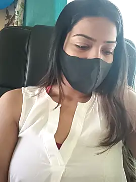 Snapshot of CRAZY__BITE chatting on November 2025 10:29:01 AM CRAZY BITE online show from November 2025 10:29:01 AM