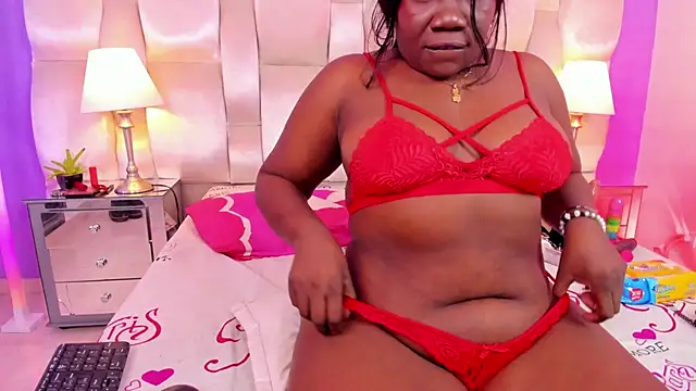 Snapshot of megan_loviitz chatting on March 2025 01:06:01 PM megan loviitz online show from March 2025 01:06:01 PM