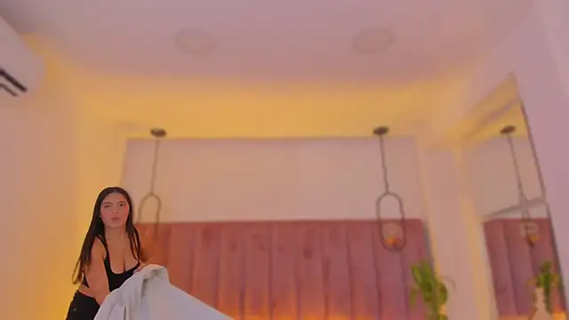 Haily b online show from March 2026 07:40:02 PM