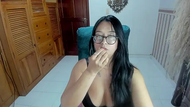 AnnaPerez  online show from January 2026 07:28:02 PM