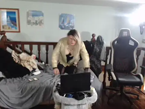 emmex671 online show from March 2025 06:10:02 AM