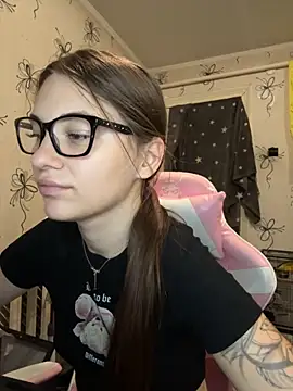 MrrKate online show from October 2025 01:03:02 AM