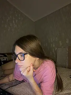 MrrKate online show from April 2026 01:05:02 AM