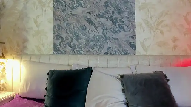 Arianaa collins online show from January 2026 11:48:02 AM