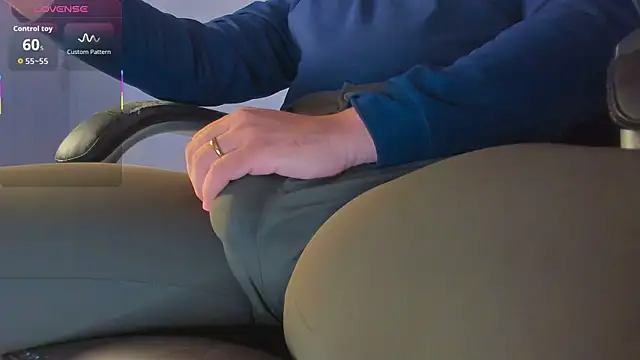 MxsterJohn online show from April 2026 05:21:01 AM