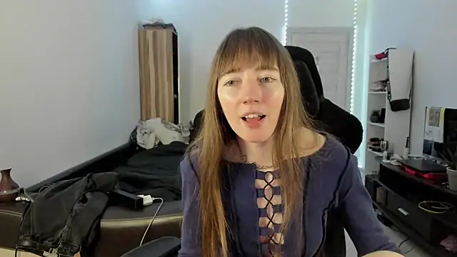 Snapshot of bekkawell chatting on September 2025 12:53:01 PM bekkawell online show from September 2025 12:53:01 PM