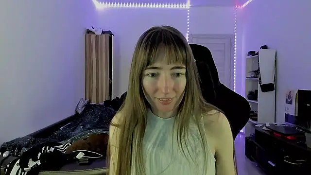 Snapshot of bekkawell chatting on October 2025 06:08:02 PM bekkawell online show from October 2025 06:08:02 PM