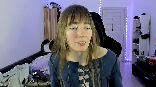 Snapshot of bekkawell chatting on November 2025 04:07:01 PM bekkawell online show from November 2025 04:07:01 PM