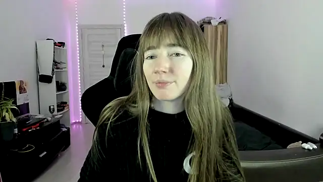 Snapshot of bekkawell chatting on November 2025 05:06:01 PM bekkawell online show from November 2025 05:06:01 PM