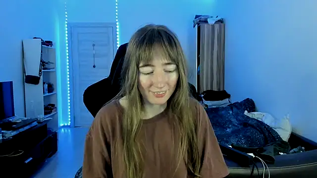 Snapshot of bekkawell chatting on December 2025 02:47:01 PM bekkawell online show from December 2025 02:47:01 PM