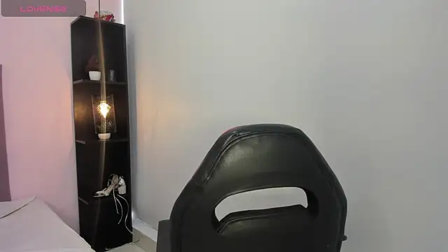 Bonniie 22 online show from March 2025 07:53:02 PM