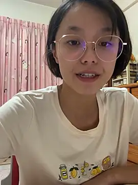 Snapshot of ladypaggy chatting on April 2026 03:37:02 PM ladypaggy online show from April 2026 03:37:02 PM