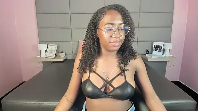 Qeen blackk online show from December 2025 11:02:01 PM