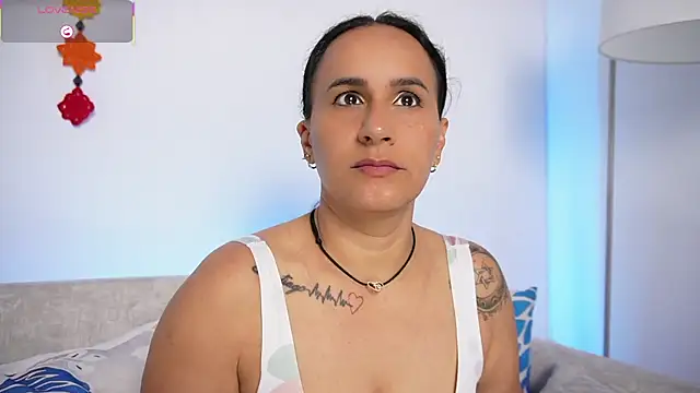 Sara Charmy online show from March 2026 12:01:02 PM