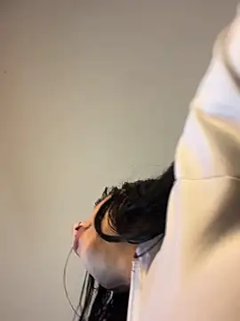 i sabella 25 online show from April 2026 03:57:02 AM