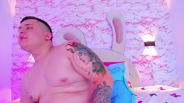 Snapshot of IM_SINAY chatting on March 2025 01:36:02 AM IM SINAY online show from March 2025 01:36:02 AM