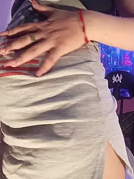 MiaStarts online show from October 2025 09:19:02 AM