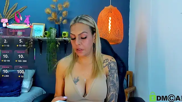 yessila parker online show from November 2025 01:49:01 AM