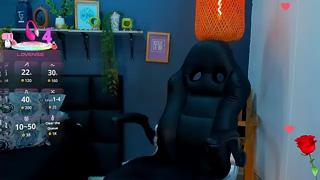 yessila parker online show from February 2026 10:02:01 AM