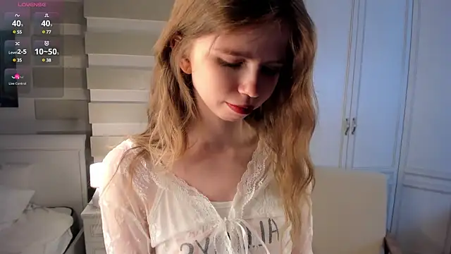 Snapshot of AmityDilley chatting on March 2025 03:18:02 AM AmityDilley online show from March 2025 03:18:02 AM