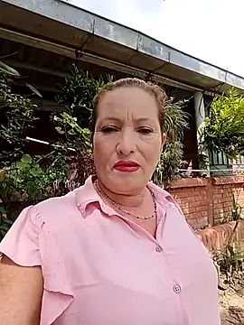 Snapshot of Sexy-Woman-Mature chatting on May 2026 02:33:02 PM Sexy-Woman-Mature online show from May 2026 02:33:02 PM