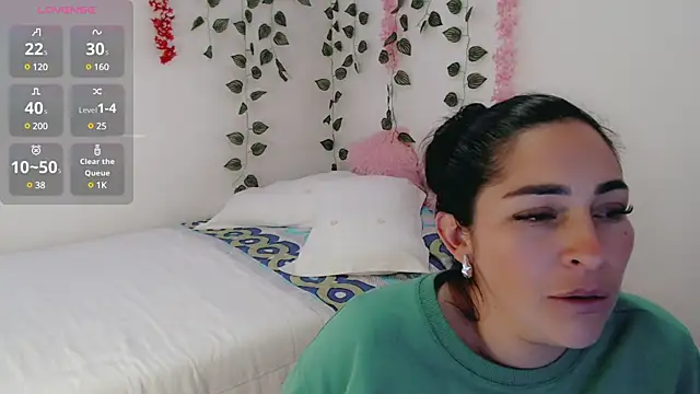 Snapshot of luna_lgomez_ chatting on March 2025 05:21:01 PM luna lgomez  online show from March 2025 05:21:01 PM