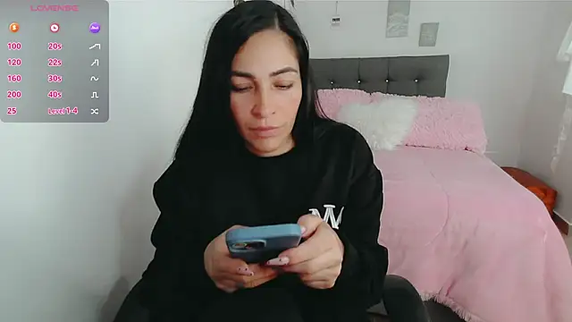 Snapshot of luna_lgomez_ chatting on December 2025 05:16:01 AM luna lgomez online show from December 2025 05:16:01 AM