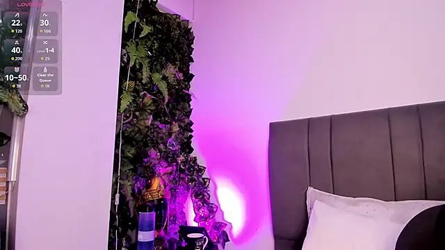 Fernanda liie  online show from February 2026 12:16:01 PM