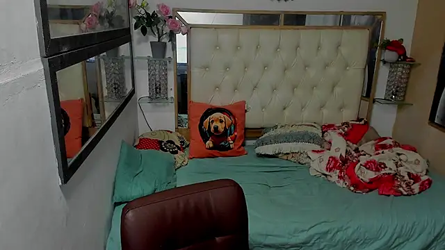 heiker  online show from December 2025 02:49:01 AM