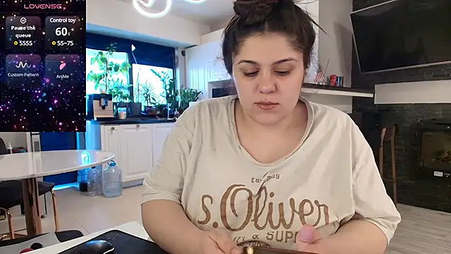 Layla- online show from February 2025 09:53:02 AM