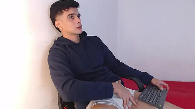 adam levis17 online show from October 2025 07:16:01 AM