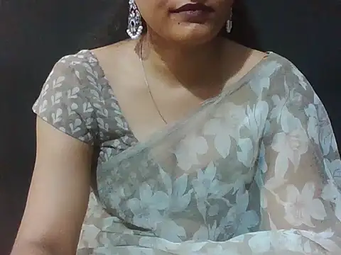 Snapshot of sugandha_bhabhi chatting on June 2026 07:55:01 AM sugandha bhabhi online show from June 2026 07:55:01 AM
