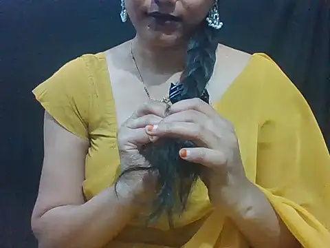 Snapshot of sugandha_bhabhi chatting on June 2026 04:32:01 PM sugandha bhabhi online show from June 2026 04:32:01 PM