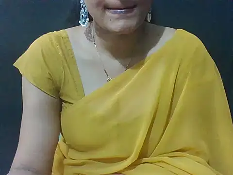Snapshot of sugandha_bhabhi chatting on June 2026 04:50:01 PM sugandha bhabhi online show from June 2026 04:50:01 PM