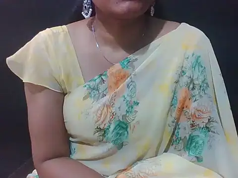 Snapshot of sugandha_bhabhi chatting on July 2026 04:45:02 PM sugandha bhabhi online show from July 2026 04:45:02 PM