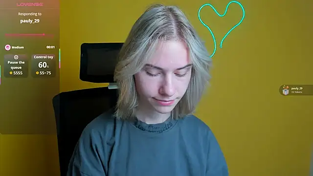 Fiona Night online show from October 2025 11:20:02 AM